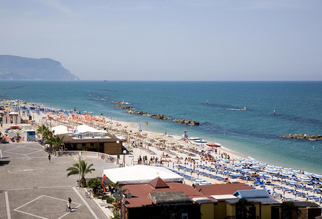 Bianchi Hotel & Residence Porto Recanati Cameră foto