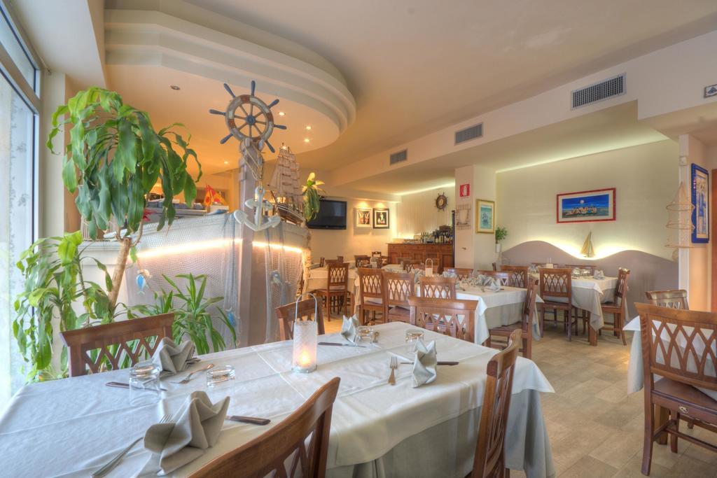 Bianchi Hotel & Residence Porto Recanati Exterior foto